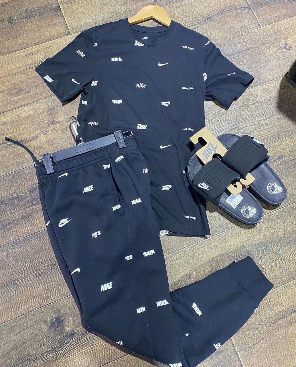 Kit NK Swoosh com NK Offcourt Adjust