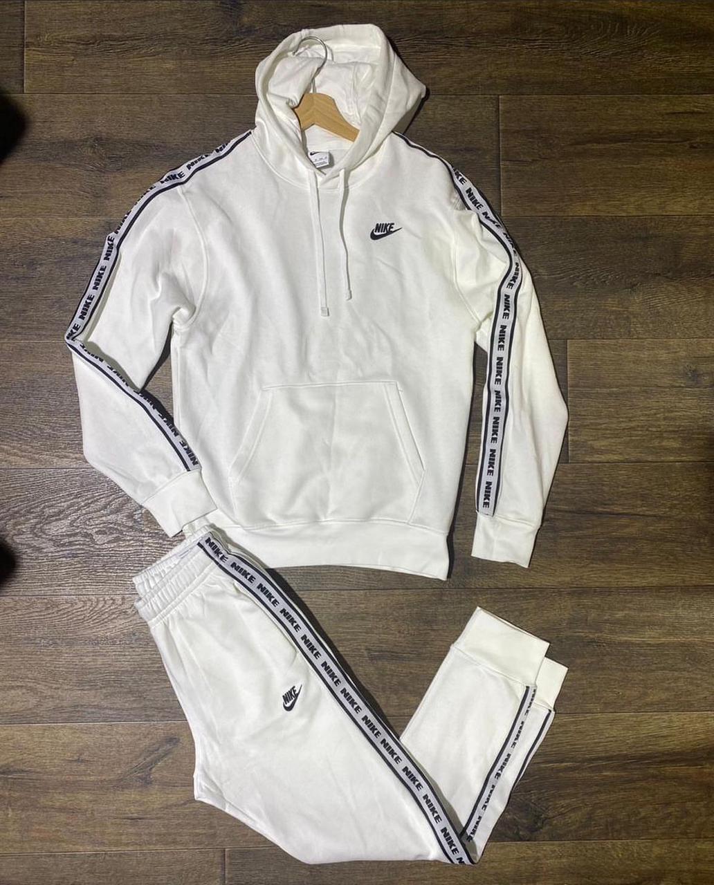 Conjunto NK Essentials