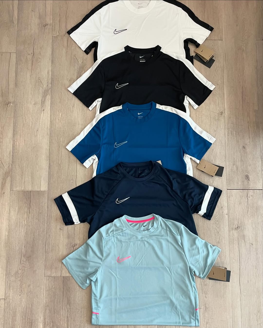 COMBO NOVO KIT 5 CAMISAS NK ACADEMY 2025