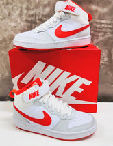 Tênis NK Court Borough Mid 2