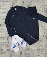 Conjunto NK Academy com Slide Victori One