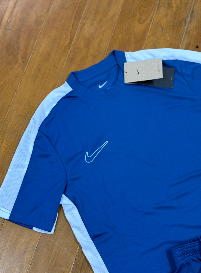 Conjunto NK Academy Dri-FIT 2025