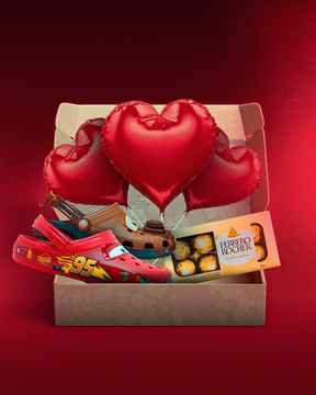 BOX PERSONALIZADA DIA DOS NAMORADOS 2 CROCS EXCLUSIVOS