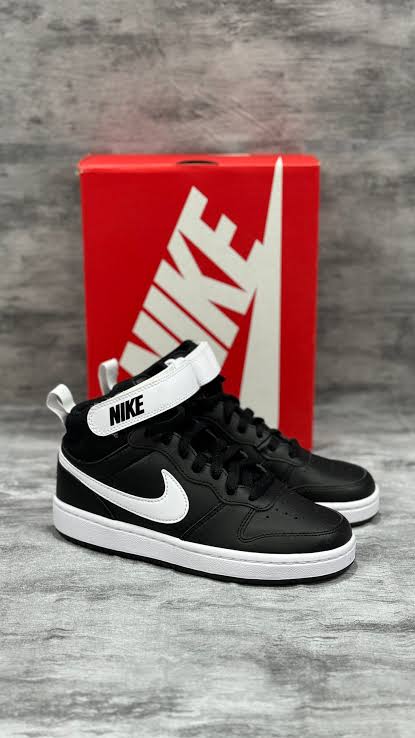 Tênis NK Court Borough Mid 2