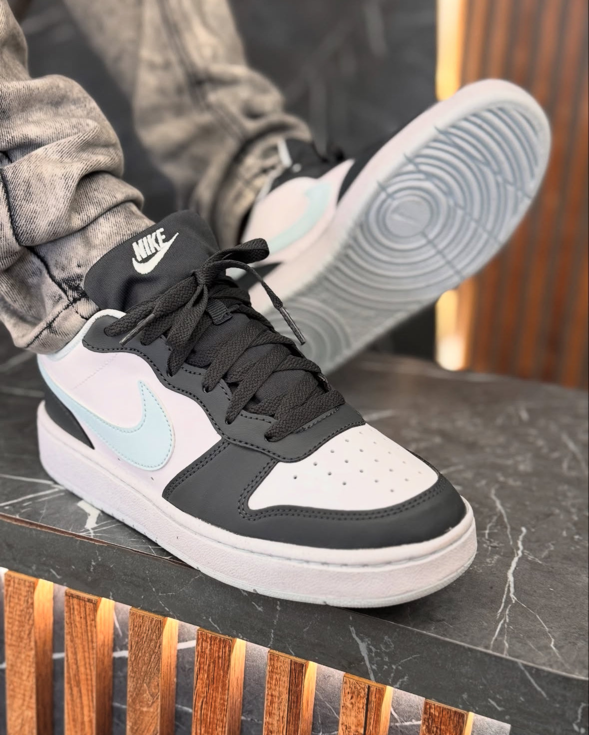 Tênis NK Court Borough Low