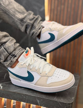 Tênis NK Court Borough Low