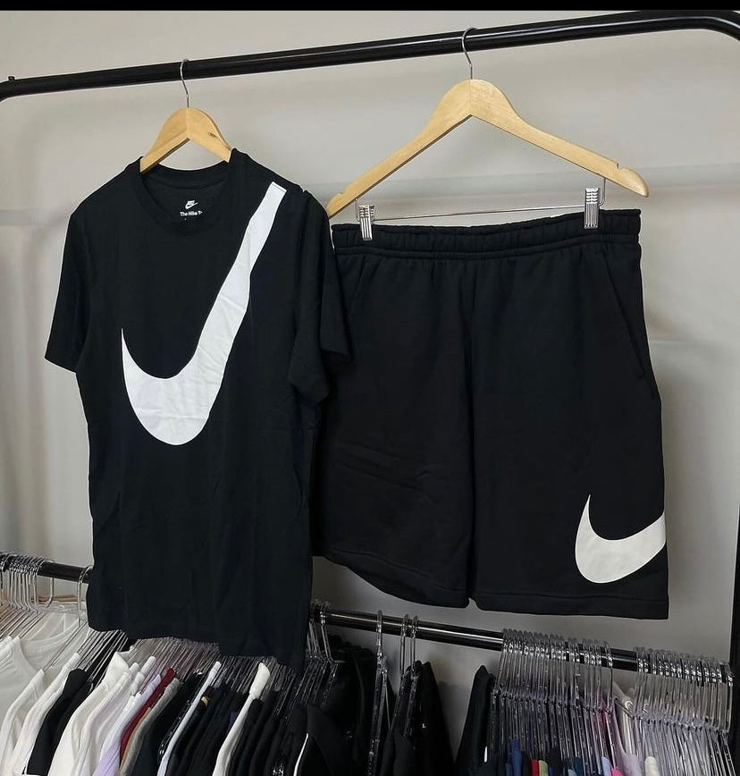 Conjunto NK Big Swoosh