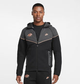 Jaqueta NK Tech Fleece x Syna World Central Cee