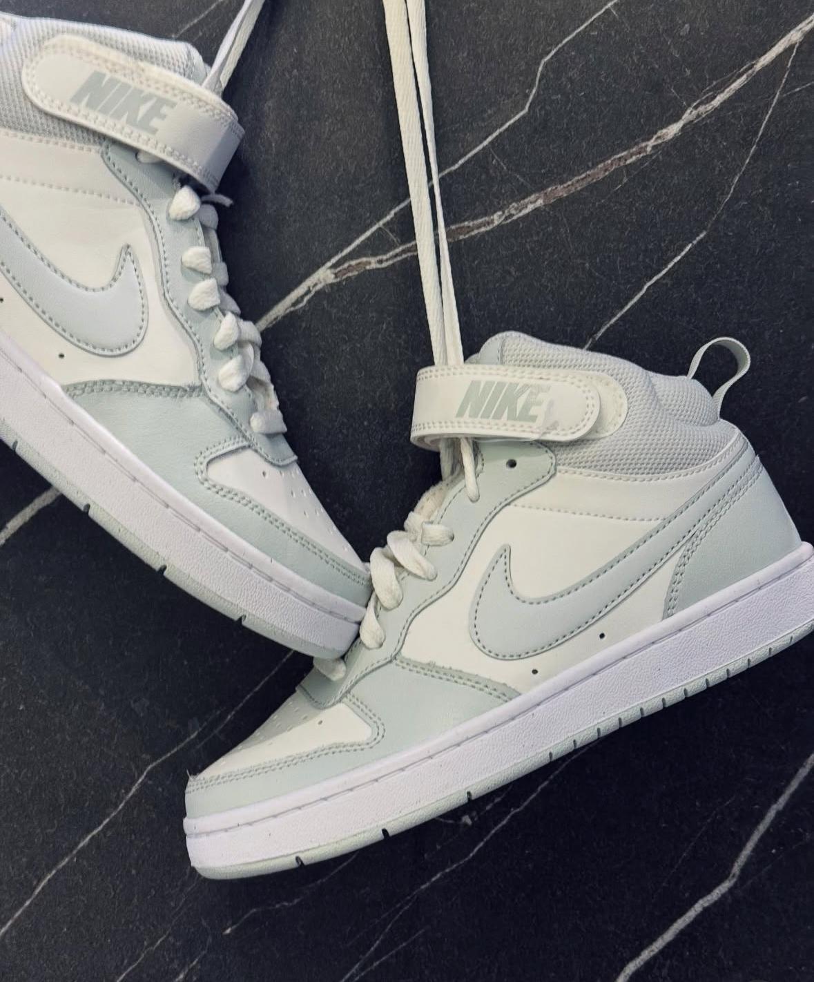 Tênis NK Court Borough Mid II