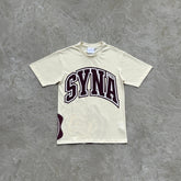 Camiseta College Syna World